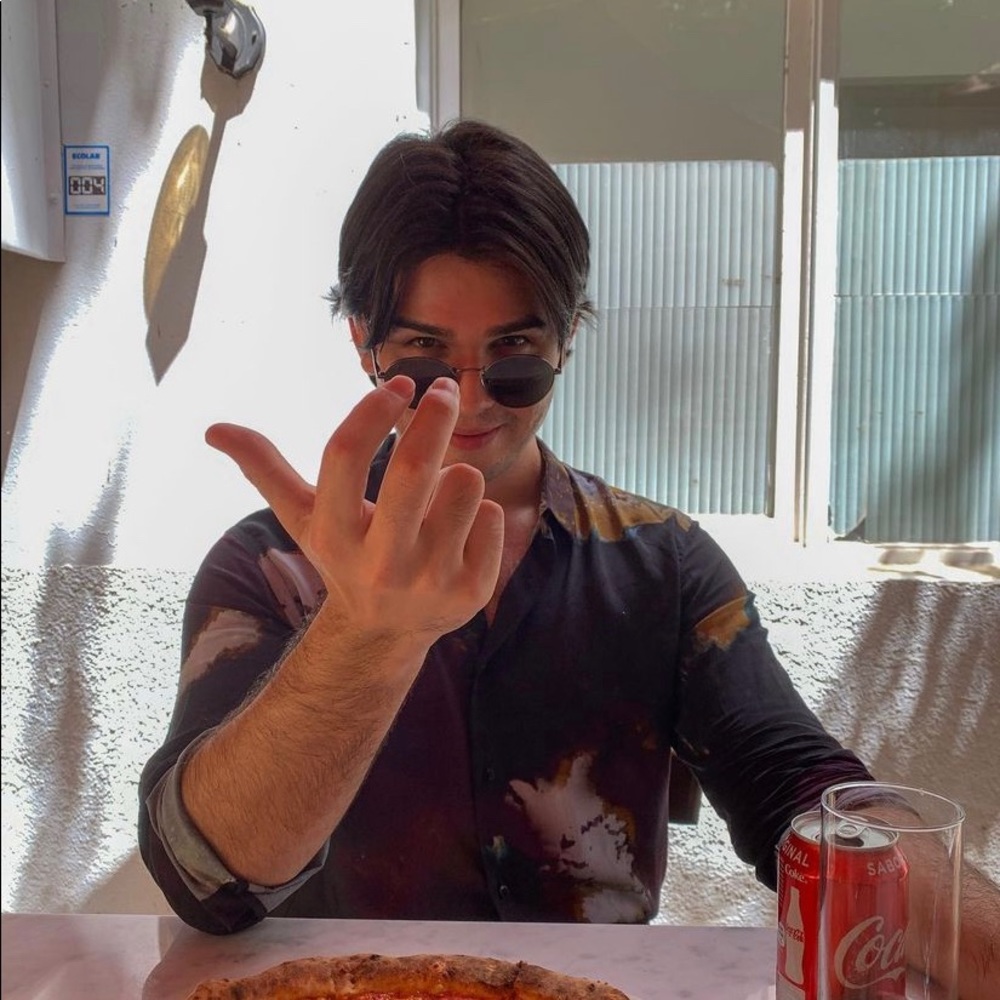 Meet your Posher, Gonza